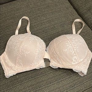 Victoria’s Secret Push up Bra 36D
